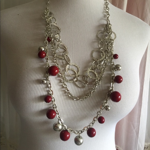 Red and silver circles long layers trendy necklace - Picture 3 of 5